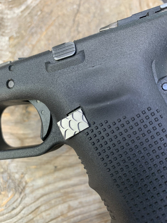 TITANIUM Extended Magazine Release for  Glock Gen 4 & 5 CNC Machined. Kriptec.