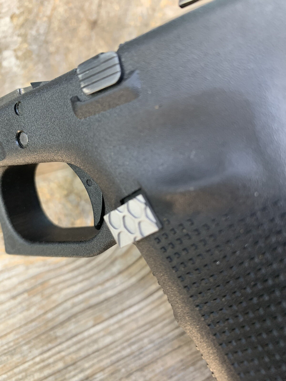 TITANIUM Extended Magazine Release for  Glock Gen 4 & 5 CNC Machined. Kriptec.